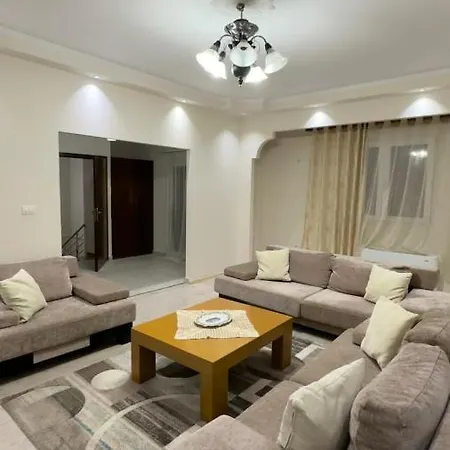 Apartment Yara's Tirana